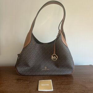 Michael Kors NWT Kelsey Large Shoulder Tote in Brown/Acorn!